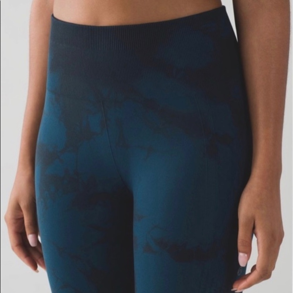 Lululemon Flow & Go Crop 19" Alberta Lake pants